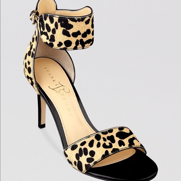 LAST CHANCE! Animal print/faux fur stiletto! 🔥 - Picture 2 of 2