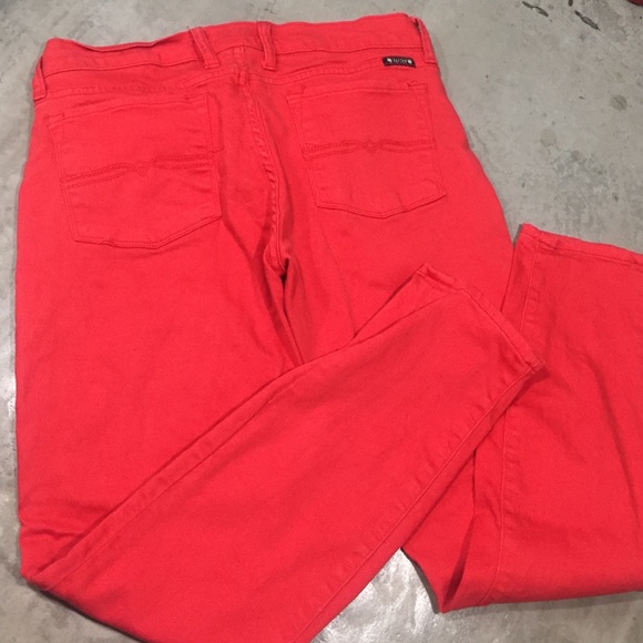 Lucky brand Charlie Capri red pants size 6