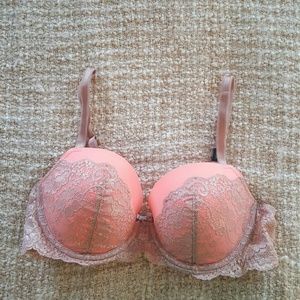 New Victoria's Secret lace bra