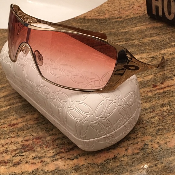 Women's Oakley Sunglasses