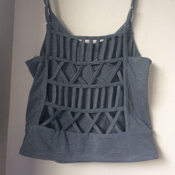 GREY CROPPED TANK TOP OPEN BACK size L
