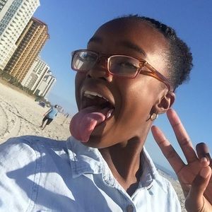 Meet your Posher, Zelma