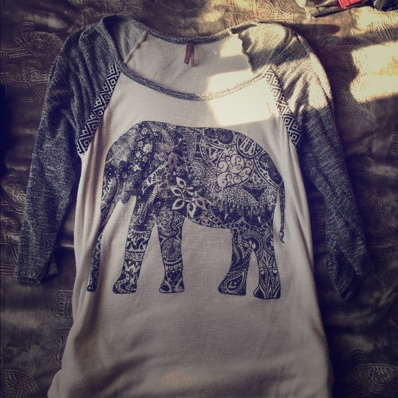 Elephant tee