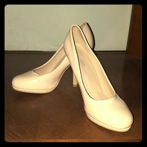 Bella Marie | Shoes | Bella Marie Nude Shoe 7 2 | Poshmark