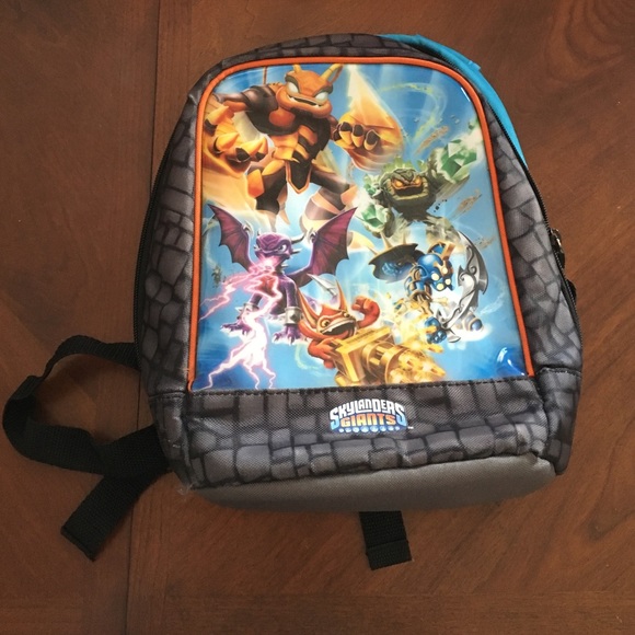 Skylanders Giants Small Backpack - Picture 1 of 3