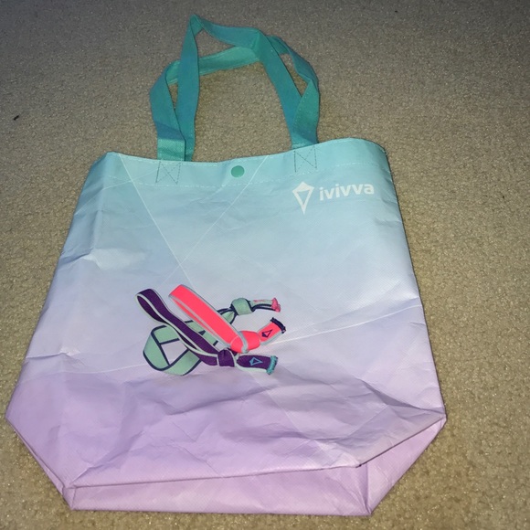 Ivivva bag with ivivva hair ties!