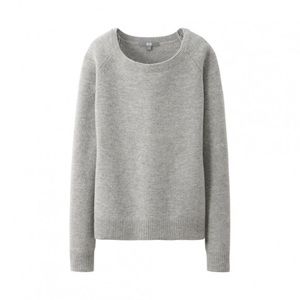 Gray Uniqlo lambswool blend crew neck sweater