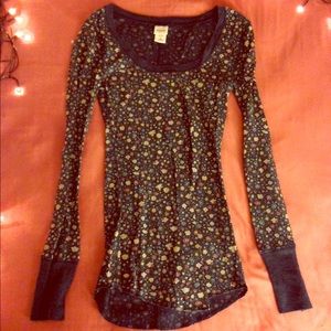 Flower-print thermal shirt