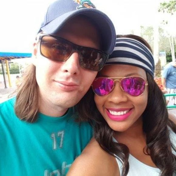 Meet your Posher, Danielle - Picture 1 of 1