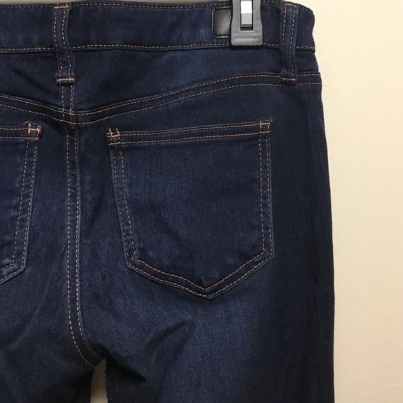 Very stretchy skinny blue jeans