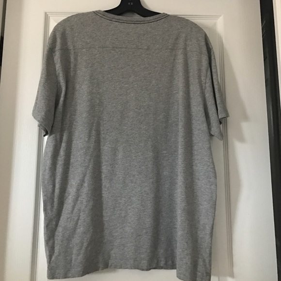 Banana Republic Graphic Tee - Picture 3 of 4