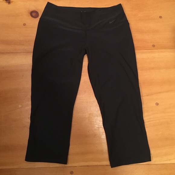 Nike Dri-Fit Capris - Size M