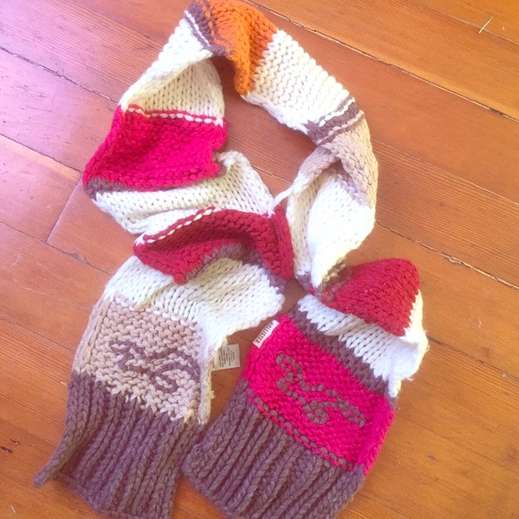 Hollister scarf - Picture 1 of 1