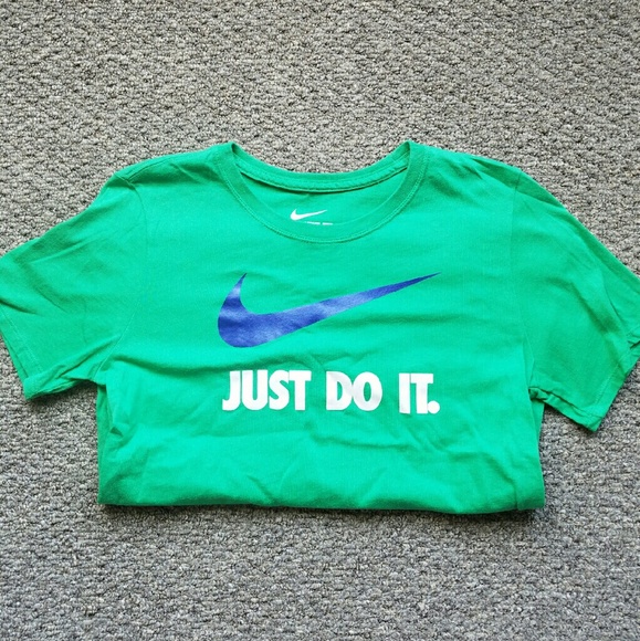 Youth Medium Green Nike "just do it" tshirt