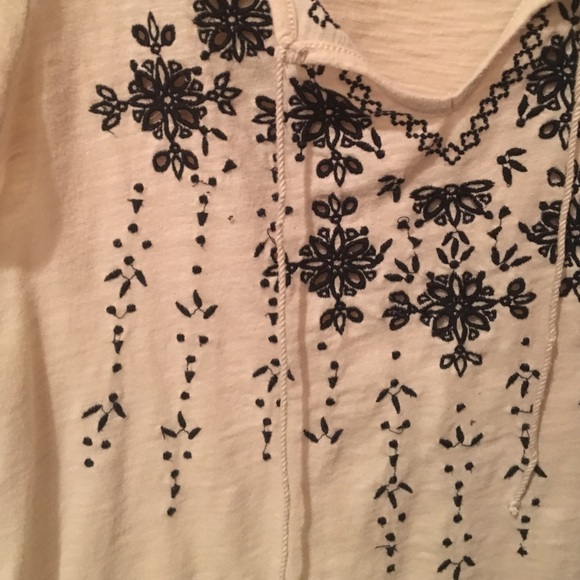 Top - Picture 2 of 2