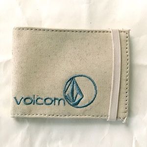 New Volcom cream foldable wallet