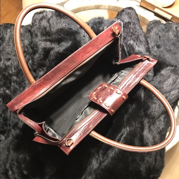 BCBGMaxAzria crisp brown/wine tote 😍😍😍✨✨✨😍😍😍 - Picture 7 of 8