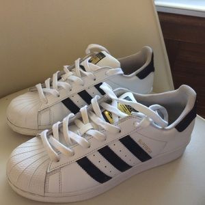 Youth size 4.5 Adidas