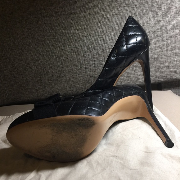 Salvatore Ferragamo shoes with bow - Picture 3 of 5