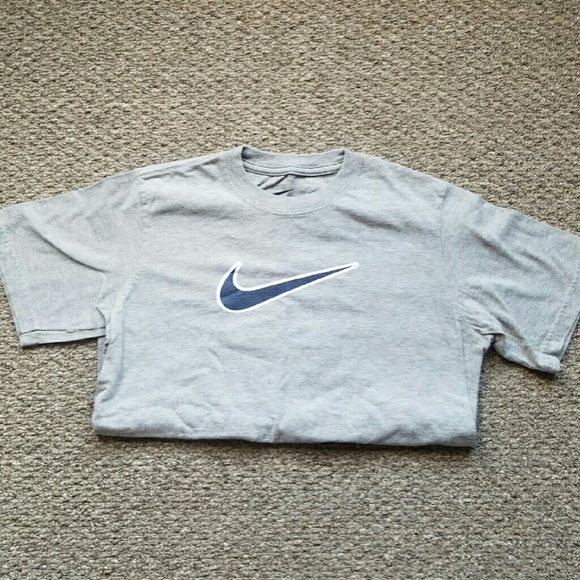 Youth large grey nike tshirt