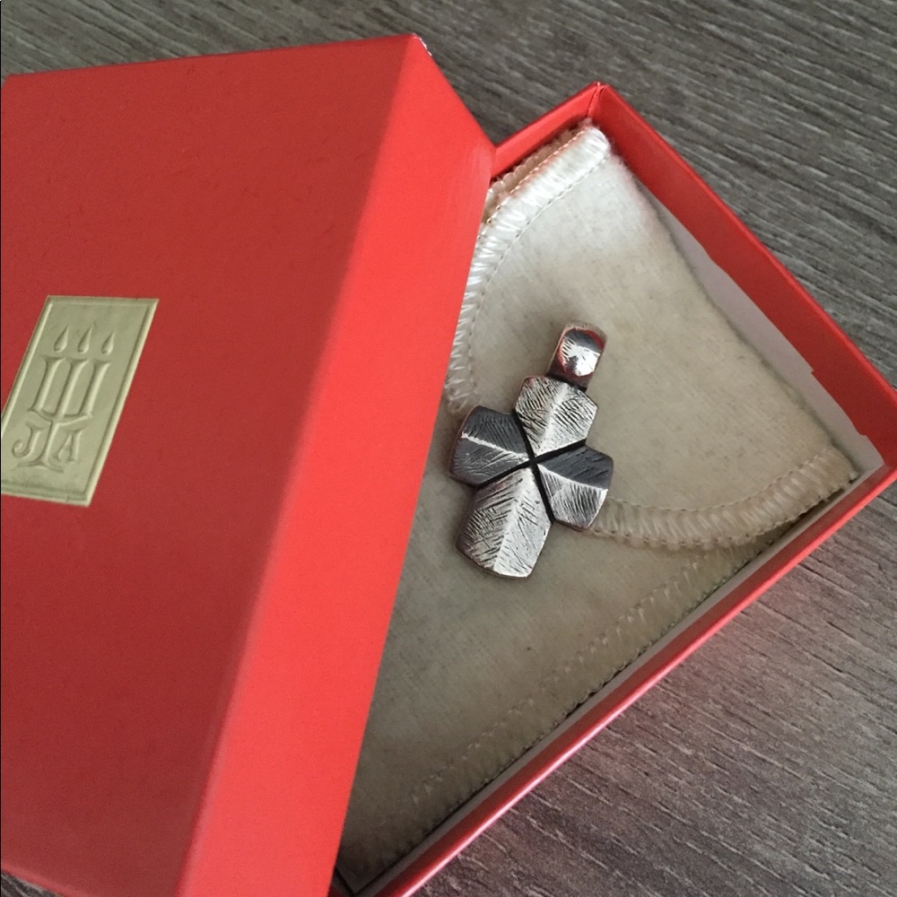 Retired James Avery Cross