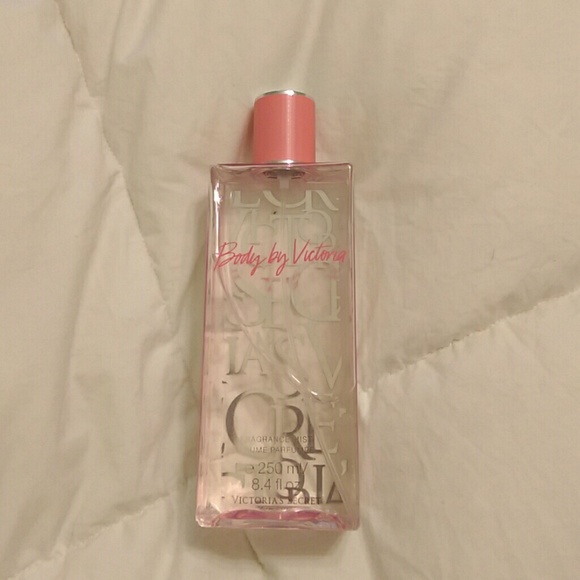 Body by Victoria spray
