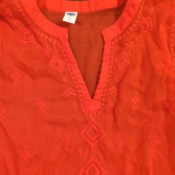 Old navy blouse - Picture 2 of 2