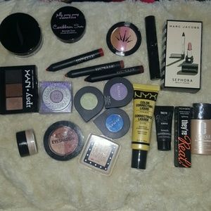 Make up bundle