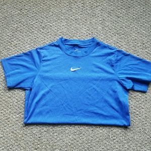 Youth Medium Blue nike tshirt