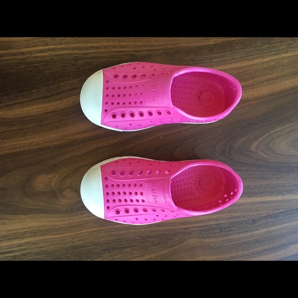 Pink Native slip on sneakers toddler 8