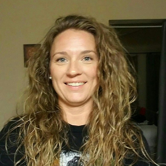 Meet your Posher, Alonna - Picture 1 of 1