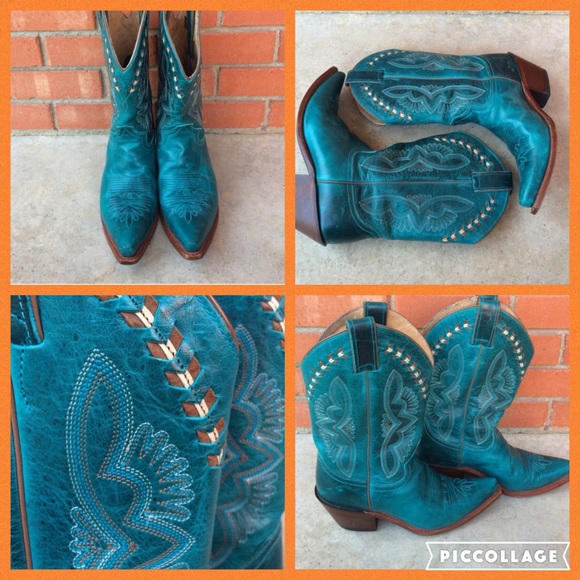 Gorgeous Teal Cowboy Boots