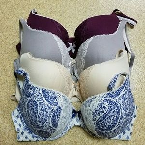 Victoria's secret bra set of 4 worn maybe once