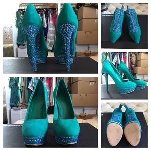 B Brian Atwood Francoise Crystal Suede Pumps 8.5