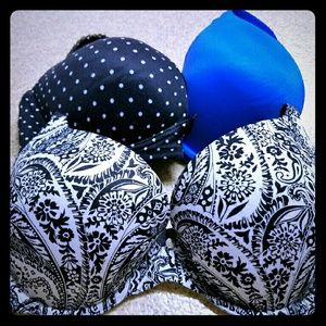 Victoria's Secret bras set of 3