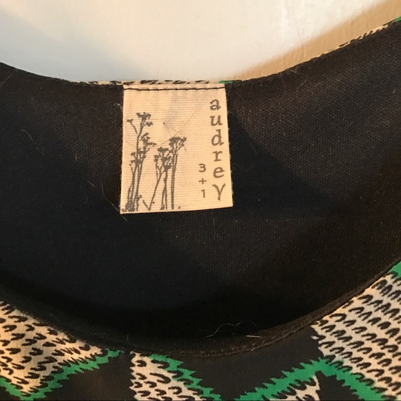 Audrey 3 + 1 chevron print dress - Picture 2 of 3