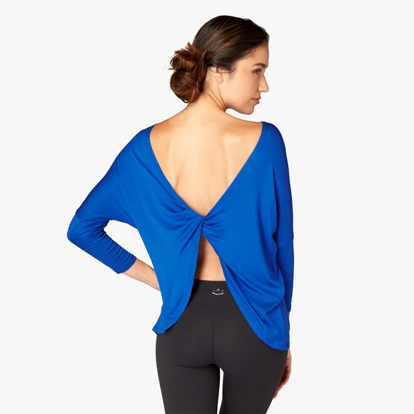 🆕Beyond Yoga Blue Twist Open Back Workout Top NWT
