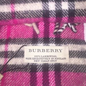 Burberry lambswool pink scarf