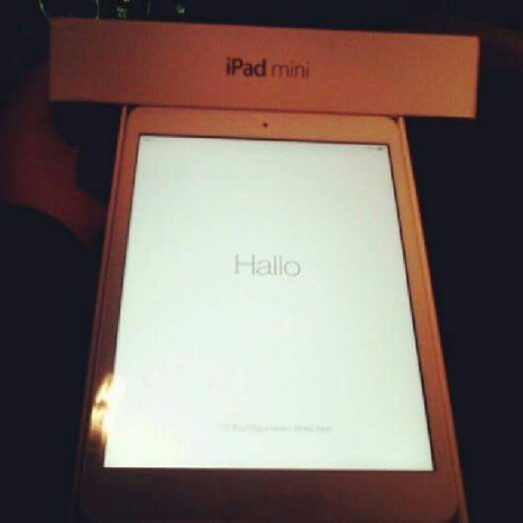 Ipad - Picture 3 of 4