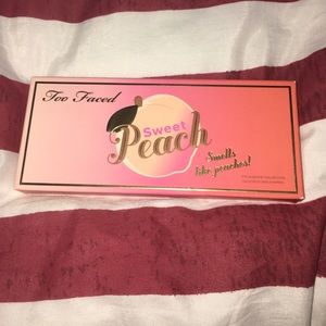 Too faced sweet peach eye shadow palette