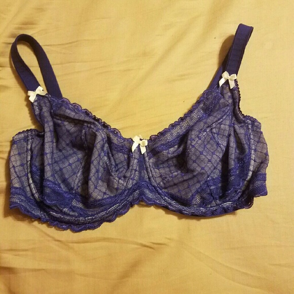 NWOT Figure leaves bra