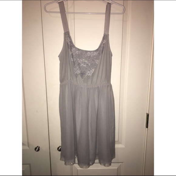 Gray Scoop Neck Dress with Lace Detail NWOT - Picture 1 of 4
