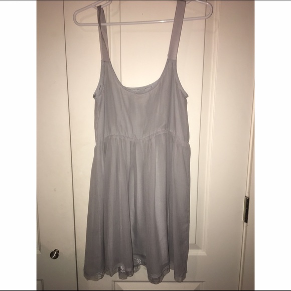 Gray Scoop Neck Dress with Lace Detail NWOT - Picture 3 of 4