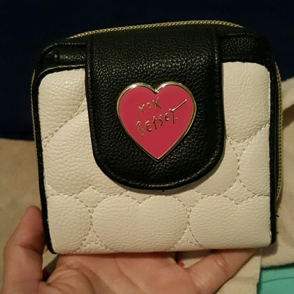 Betsey Johnson wallet
