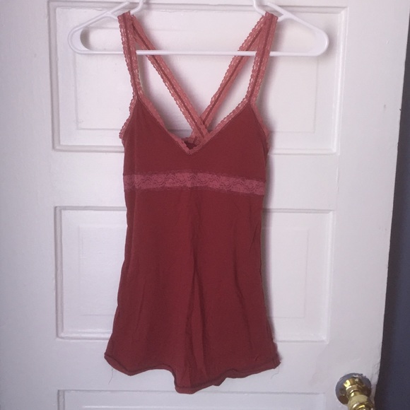 Red top with lace details - Picture 1 of 1