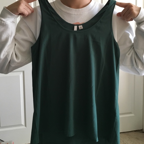 2 blouses size xs