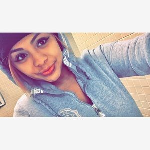 Meet your Posher, Magaly