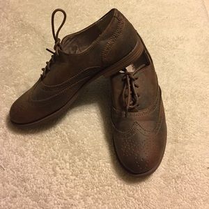 Brown cute shoes