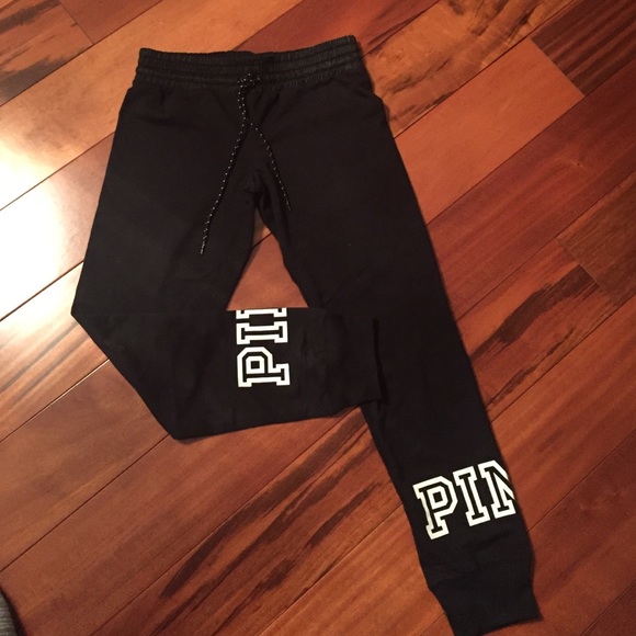 Victoria's Secret PINK gym pants Small NWT