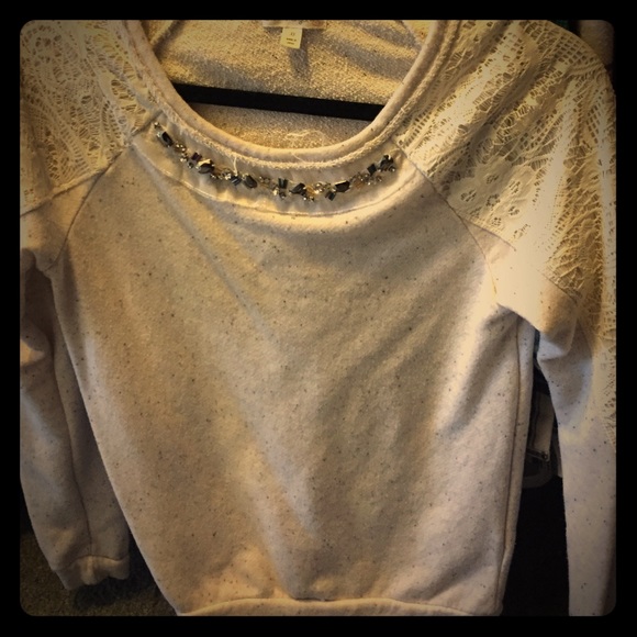 Jewels and Lace Ivory Sweatshirt